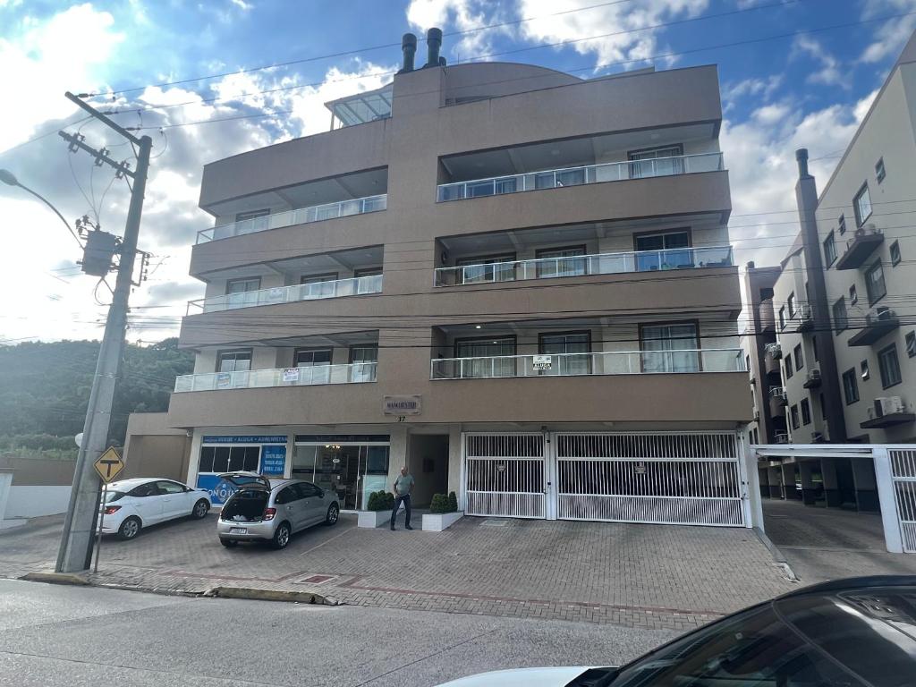 Apartamento á venda na Praia de Bombas, Bombinhas/SC